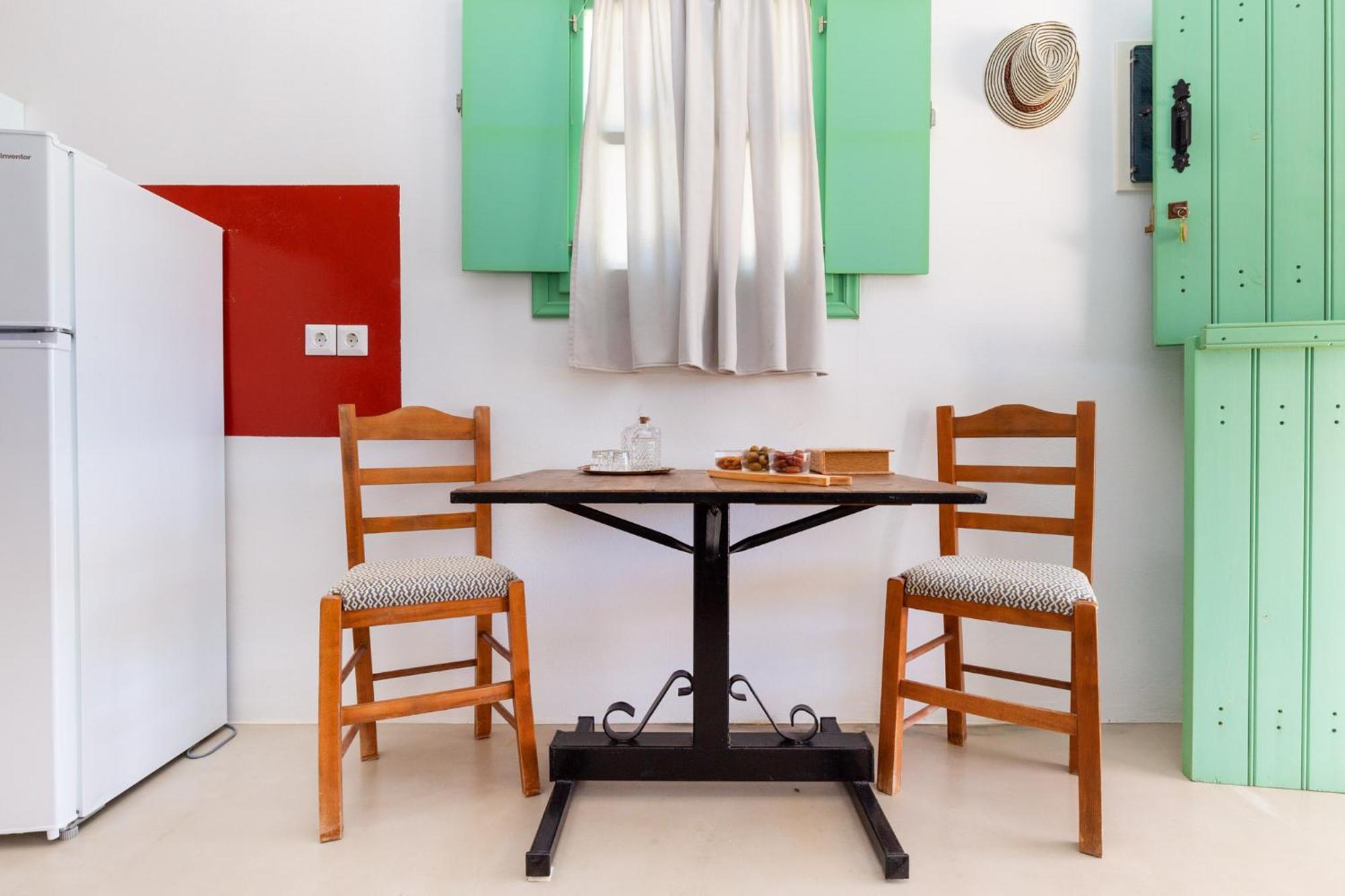 Ailouros Scenic Guest Houses Schoinoussa エクステリア 写真