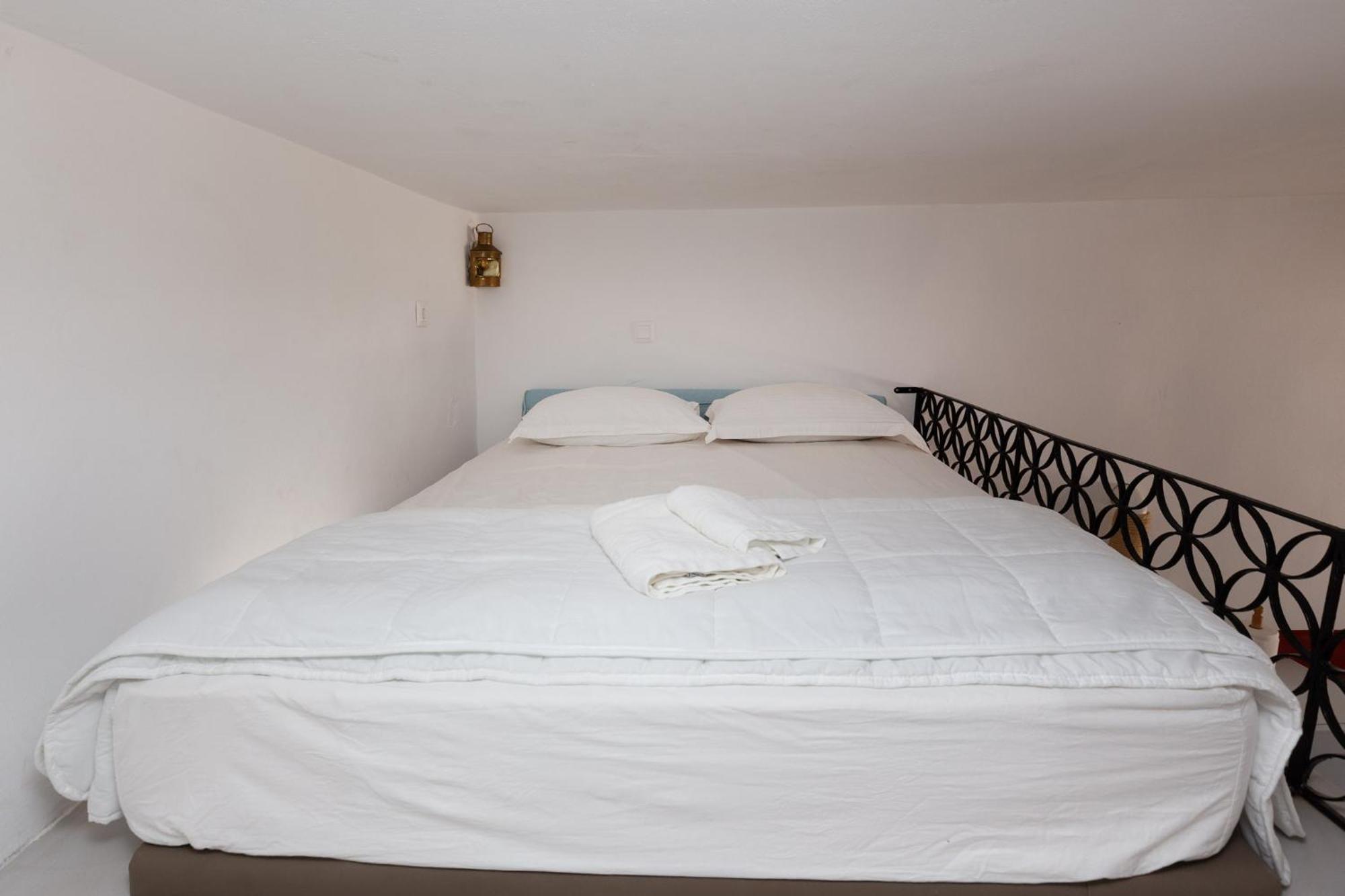 Ailouros Scenic Guest Houses Schoinoussa エクステリア 写真